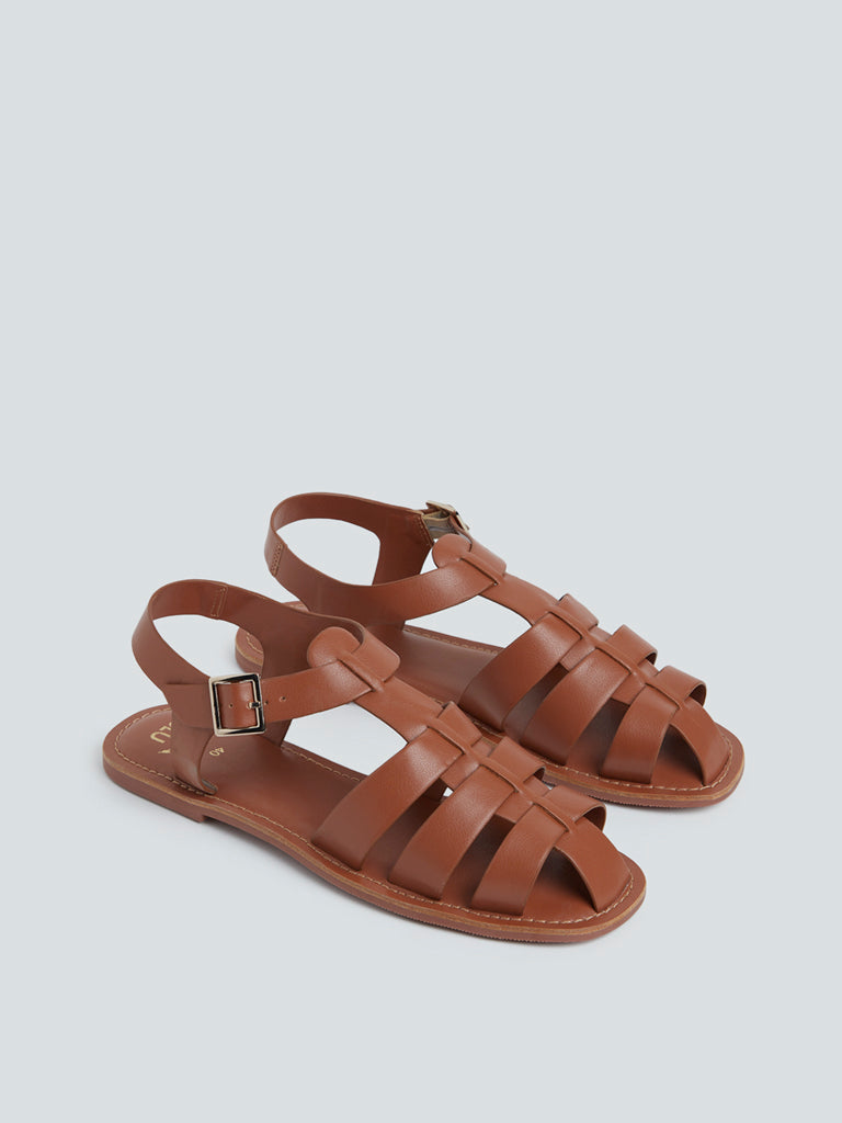 LUNA BLU Tan Fisherman Strap Sandals